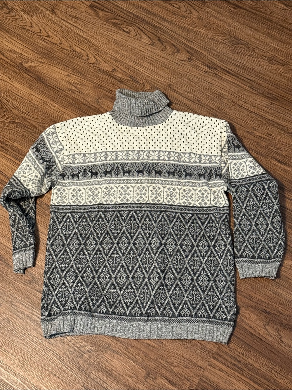 Vintage 90s Authentico Ilanco Men's Winter Pattern Thick Knit Turtleneck Sweater